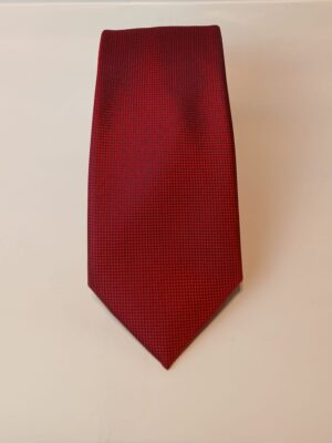 Corbata roja con microtextura
