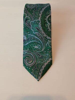 Corbata verde con estampado paisley
