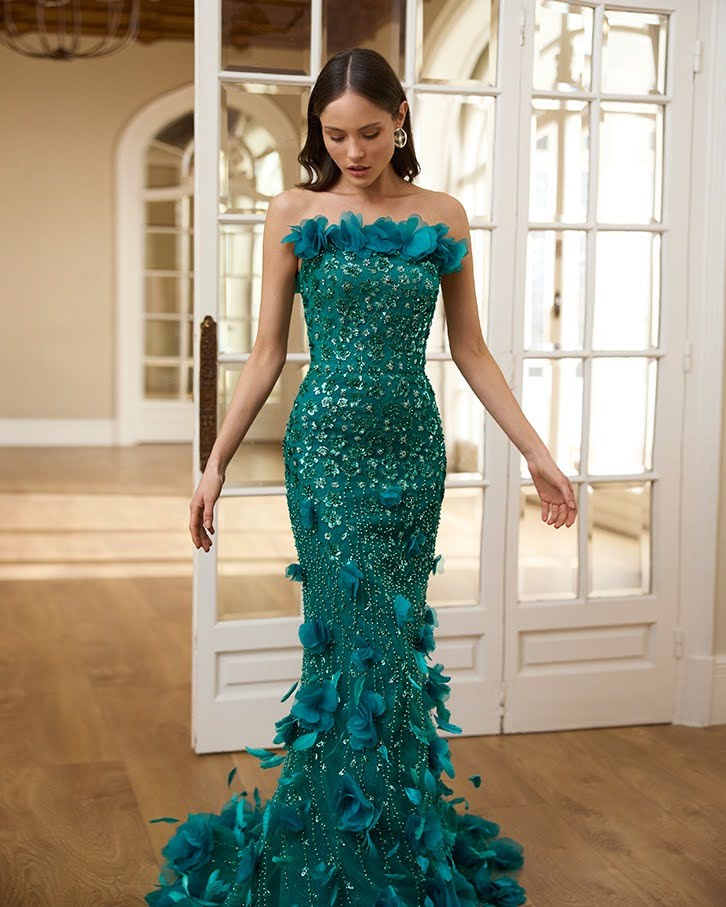Ejemplo de vestido con colores adecuados para el vestido de la hermana de la novia